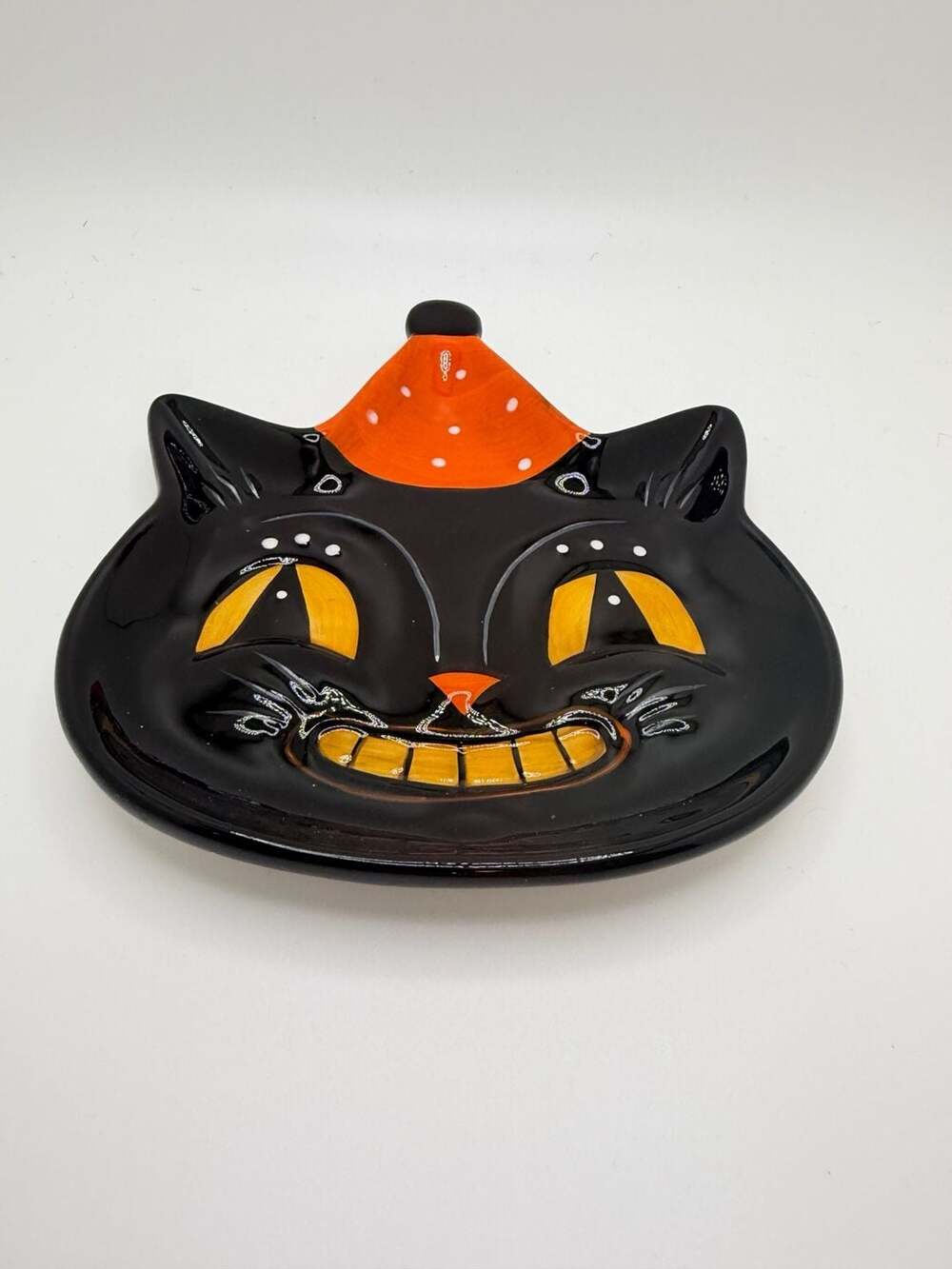 Small Halloween ceramic plate decor